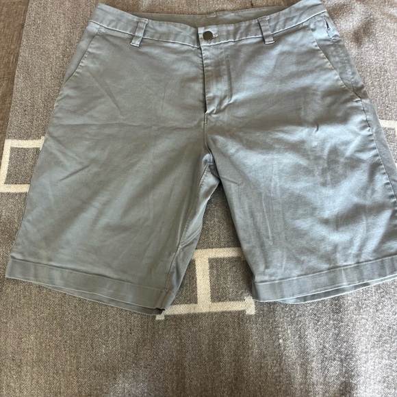 Lululemon Shorts Mens 31 BluegrayChino Commission Short Classic 8 In Inseam Golf - Picture 1 of 11